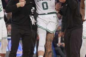 AYX-包含塔图姆爆冷击败日本队，势不可挡引爆全场！的词条