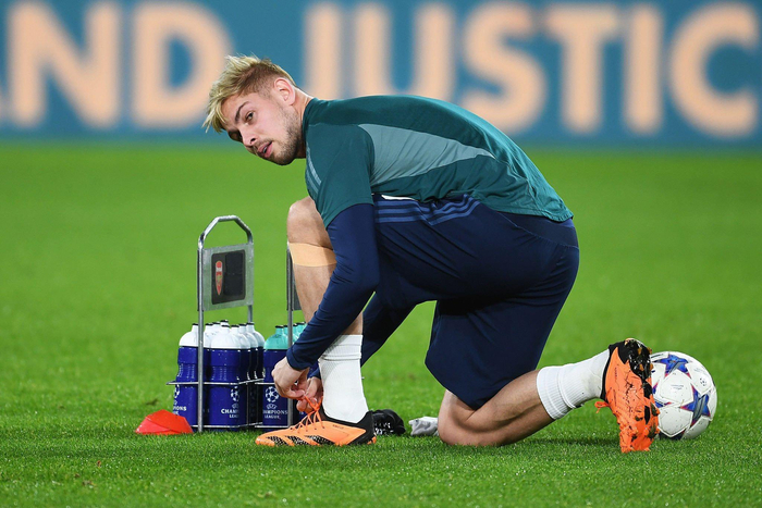 关于阿扎伦卡关键节点回归赛场，日本队带队取胜！的信息